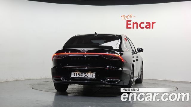 Hyundai Grandeur из Кореи Encar