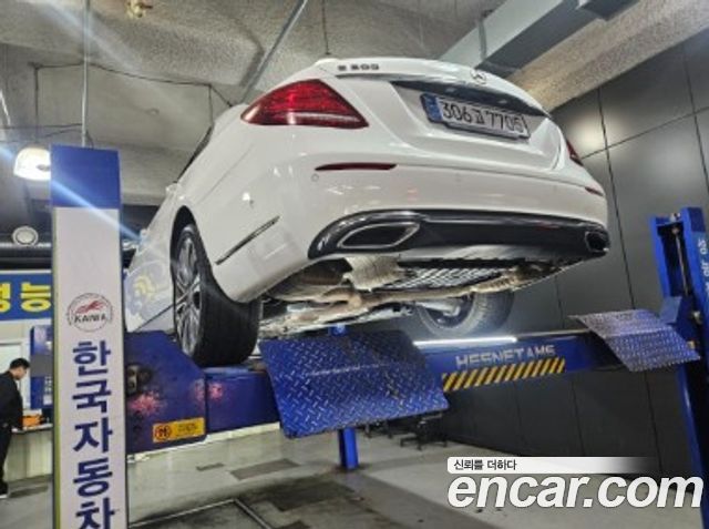 Mercedes-Benz E-Class из Кореи Encar