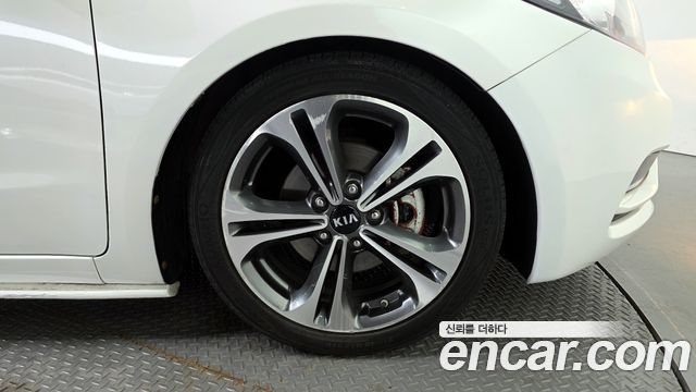 Kia K3 из Кореи Encar
