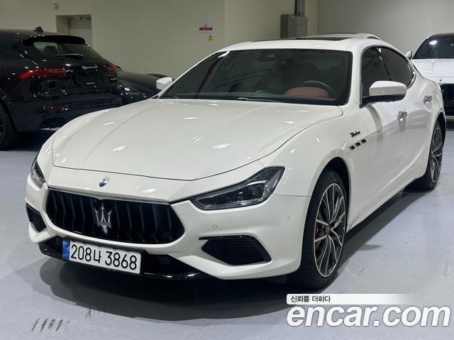 Maserati Ghibli из Кореи Encar