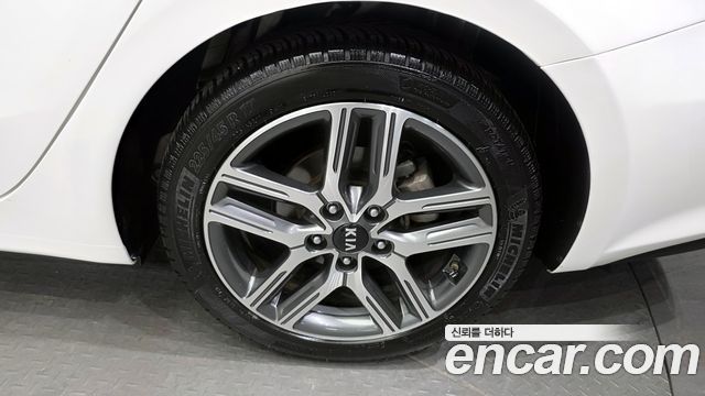 Kia K3 Luxury — пробег 82 606 км — фото 5 из 5
