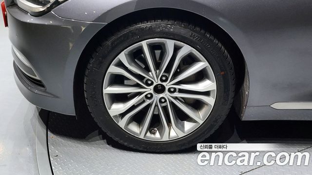 Hyundai Genesis из Кореи Encar