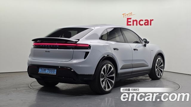 Porsche Macan из Кореи Encar