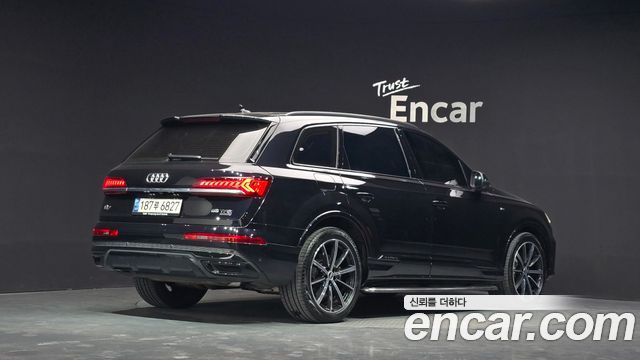 Audi Q7 55 TFSI Quattro Premium — пробег 133 135 км — фото 2 из 5