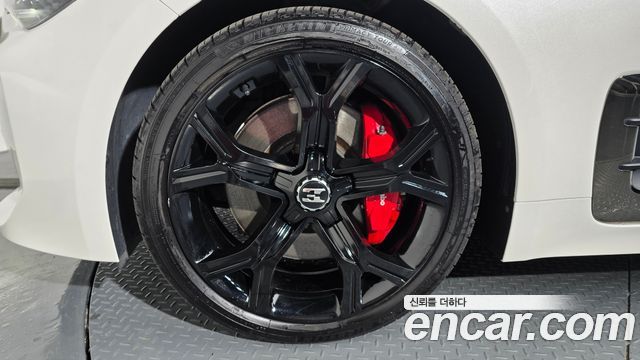 Kia Stinger из Кореи Encar