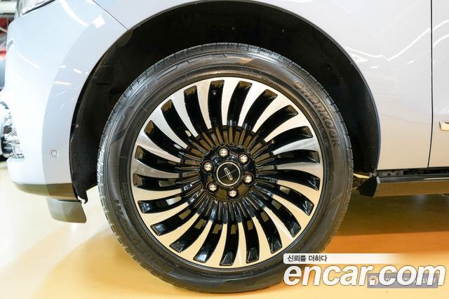 Lincoln Navigator 3.5L Black Label — пробег 102088 км