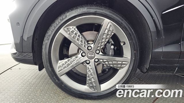 Genesis GV70 из Кореи Encar
