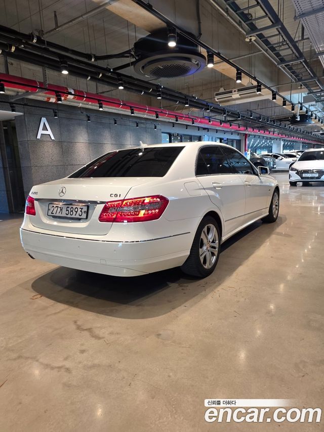 Mercedes-Benz E-Class из Кореи Encar