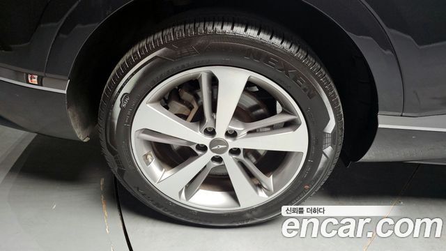 Genesis GV80 из Кореи Encar