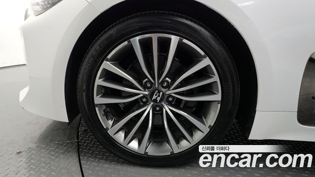 Kia Stinger из Кореи Encar
