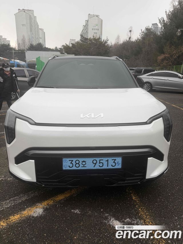Kia EV3 из Кореи Encar