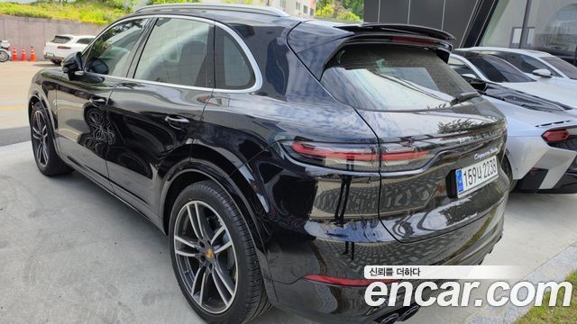 Porsche Cayenne 4.0 Turbo — пробег 46 000 км — фото 5 из 5