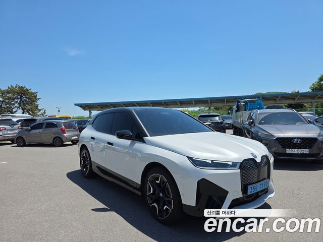 BMW iX из Кореи Encar
