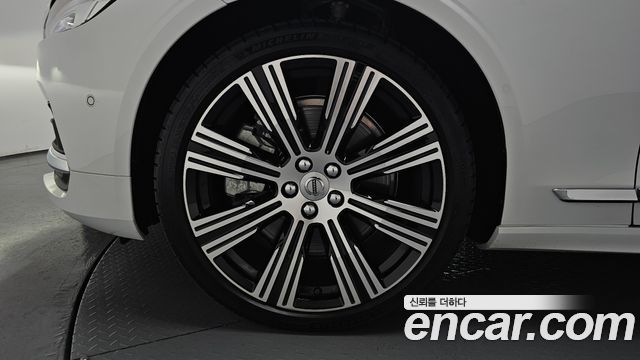 Volvo S90 из Кореи Encar