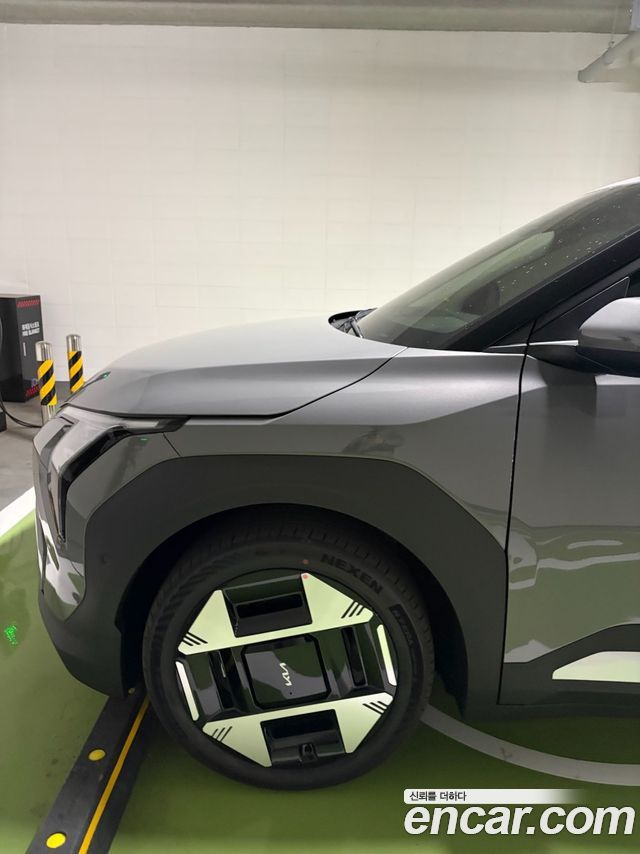 Kia EV3 из Кореи Encar