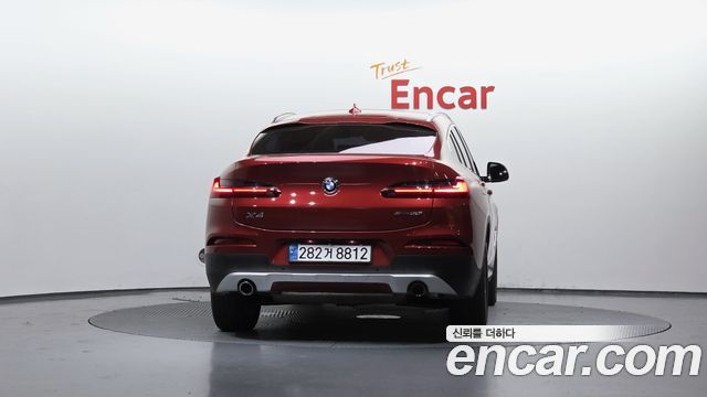 BMW X4 xDrive20i xLine — пробег 43 178 км — фото 4 из 5