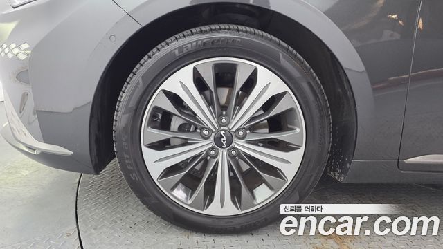 Kia K8 из Кореи Encar