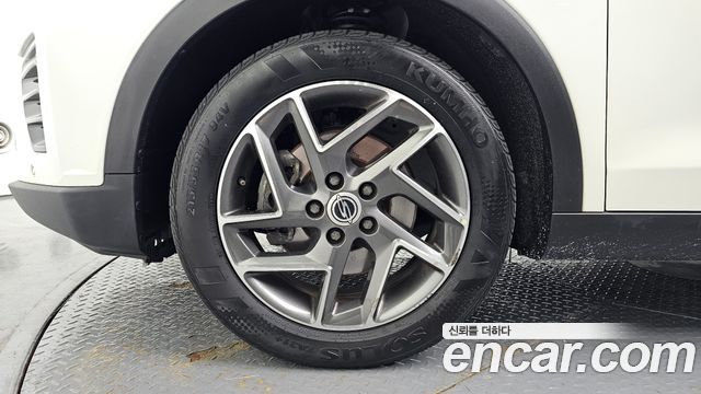Ssangyong TIBOLI из Кореи Encar