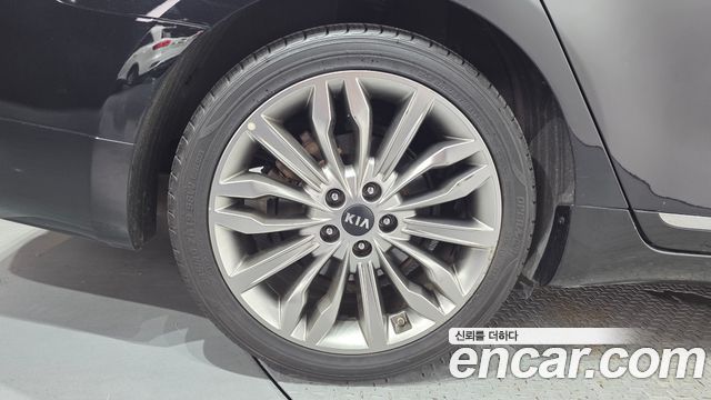 Kia K7 из Кореи Encar