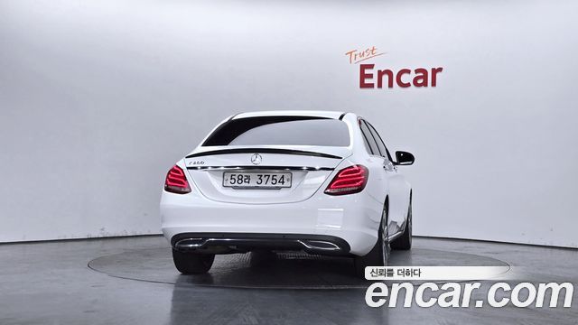 Mercedes-Benz C-Class из Кореи Encar