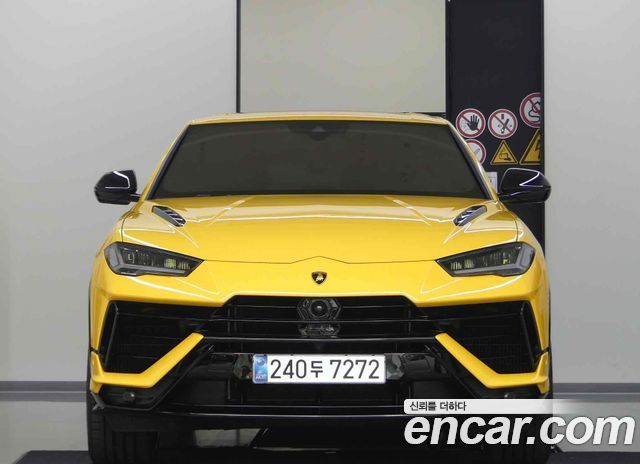 Lamborghini Urus из Кореи Encar