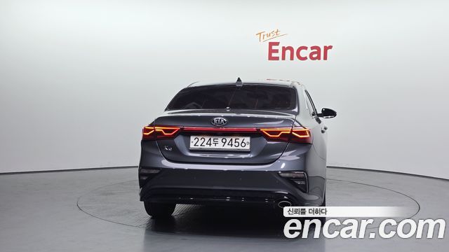 Kia K3 из Кореи Encar