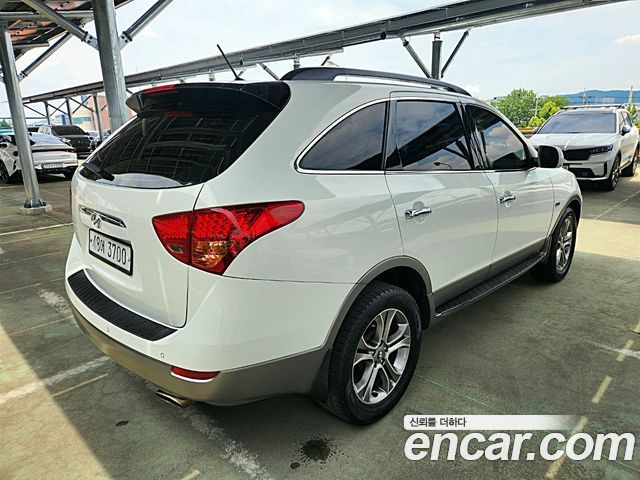 Hyundai Veracruz Diesel 2WD 300VX — пробег 146 000 км — фото 2 из 5