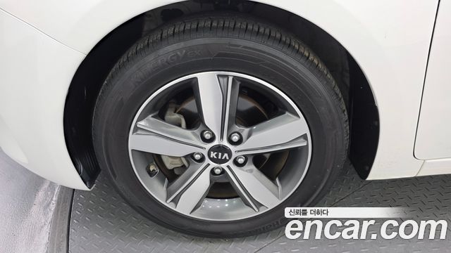Kia K3 из Кореи Encar