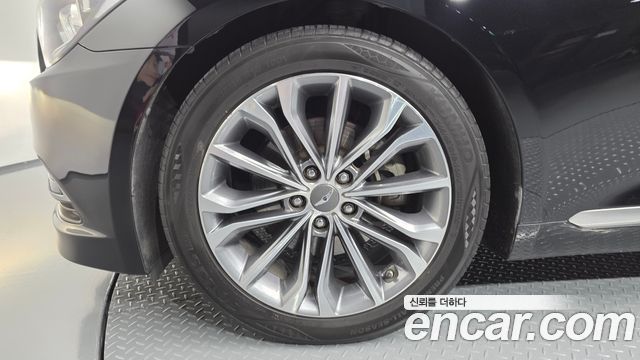 Hyundai Genesis из Кореи Encar