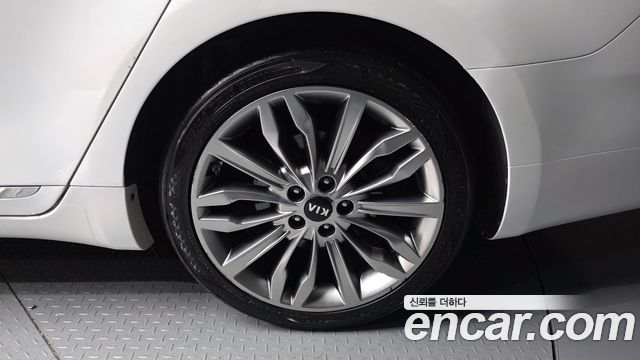 Kia K7 из Кореи Encar