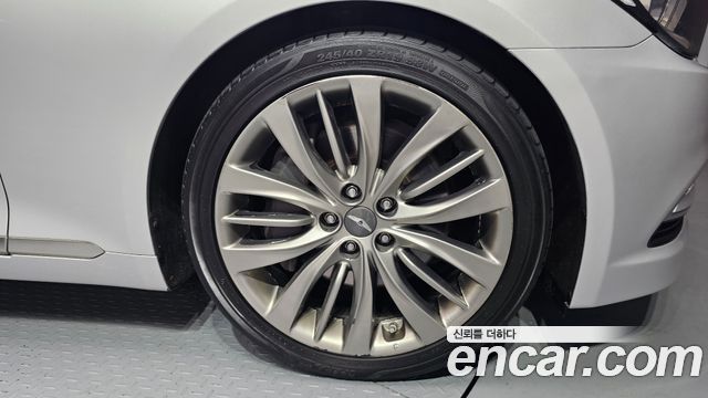 Hyundai Genesis из Кореи Encar
