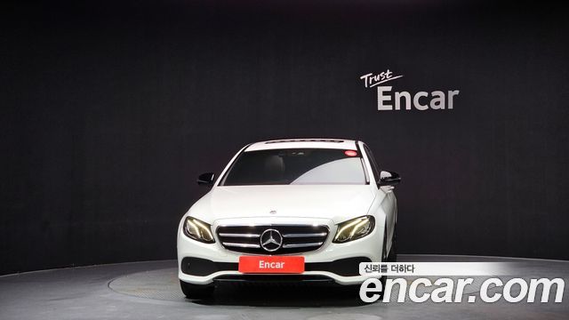 Mercedes-Benz E-Class из Кореи Encar