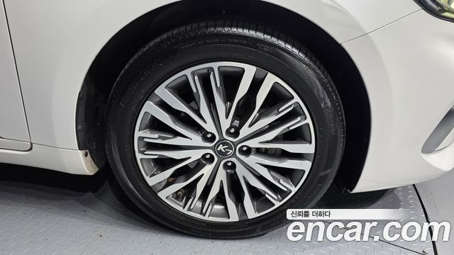 Kia K7 из Кореи Encar