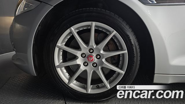 Jaguar XJ из Кореи Encar