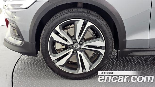 Volvo V60 из Кореи Encar