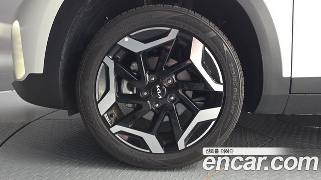 Kia Seltos из Кореи Encar