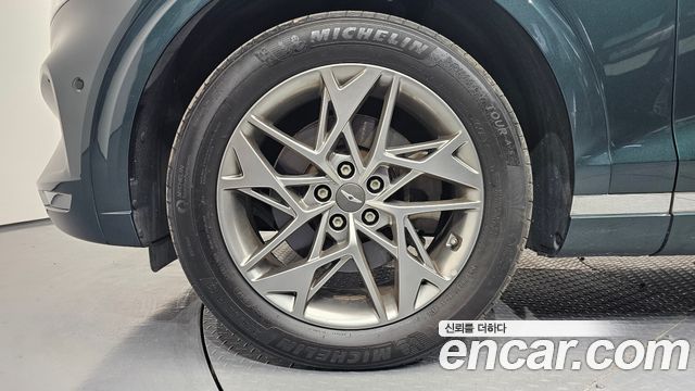 Genesis GV70 из Кореи Encar
