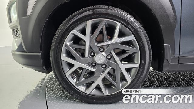 Hyundai Kona из Кореи Encar