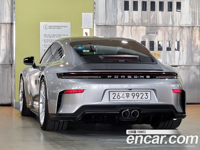 Porsche 911 GT3 Touring — пробег 800 км — фото 5 из 5