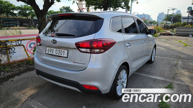 Kia Carens из Кореи Encar