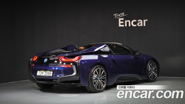 BMW i8 Roadster — пробег 34 866 км — фото 2 из 5