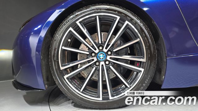 BMW i8 Roadster — пробег 34 866 км — фото 5 из 5