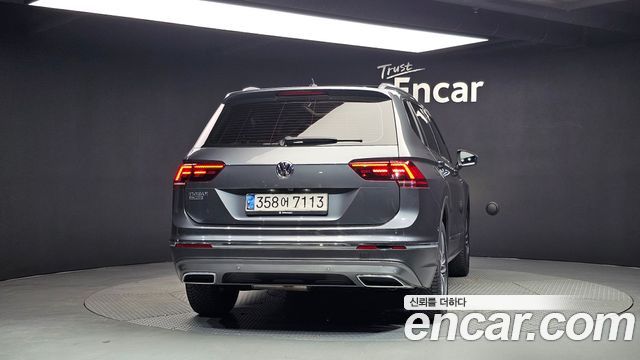 Volkswagen Tiguan 2.0 TDI Prestige — пробег 144 342 км — фото 4 из 5