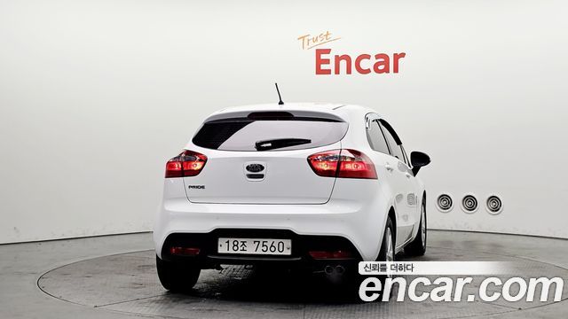 Kia pride из Кореи Encar