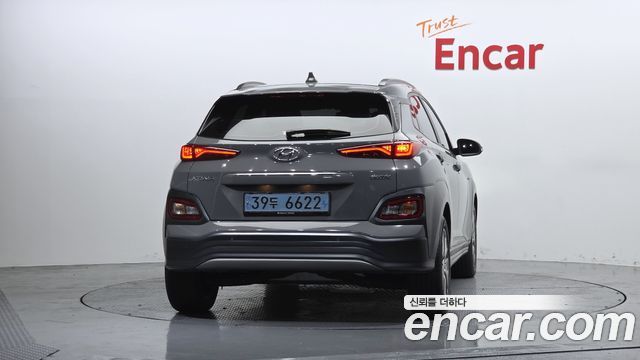 Hyundai Kona из Кореи Encar