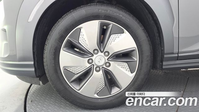 Hyundai Kona из Кореи Encar