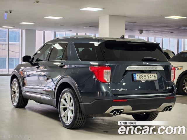 Ford Explorer 3.0 Platinum 4WD — пробег 114 367 км — фото 2 из 5