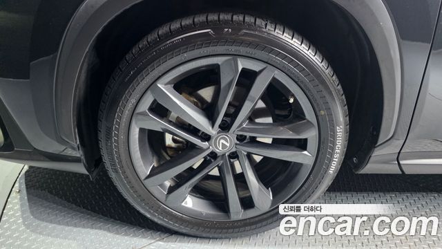 Lexus NX Premium — пробег 118 343 км — фото 5 из 5