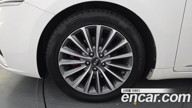 Kia K7 из Кореи Encar