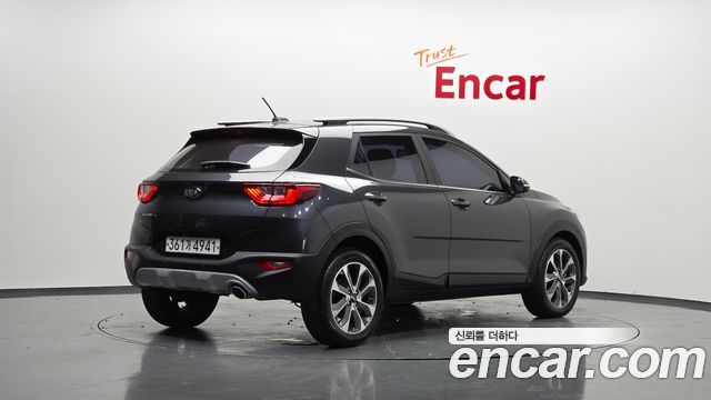 Kia Stonic из Кореи Encar